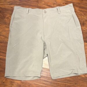Peter Millar Golf Shorts Size 34